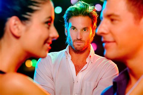 How to steal your sugar baby from her boyfriend .